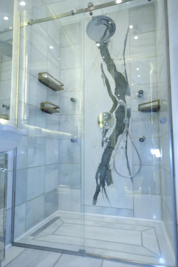 Ab Residences -Cihangir Luxury Antique Apartment Istanboel Buitenkant foto