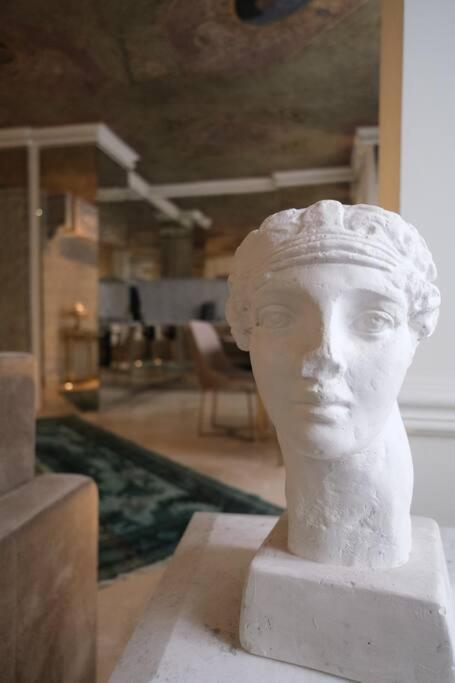 Ab Residences -Cihangir Luxury Antique Apartment Istanboel Buitenkant foto