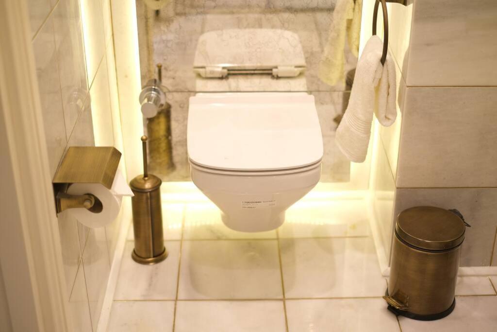 Ab Residences -Cihangir Luxury Antique Apartment Istanboel Buitenkant foto