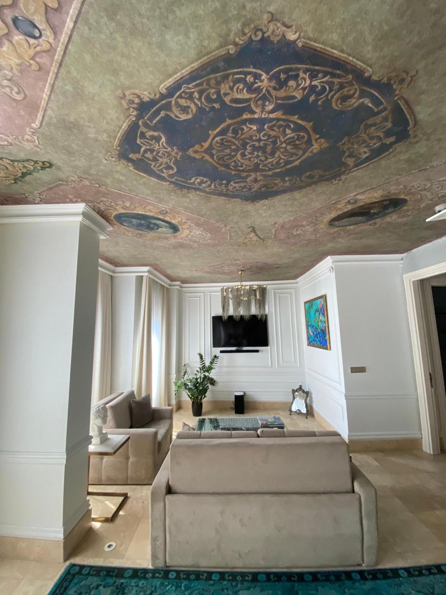 Ab Residences -Cihangir Luxury Antique Apartment Istanboel Buitenkant foto
