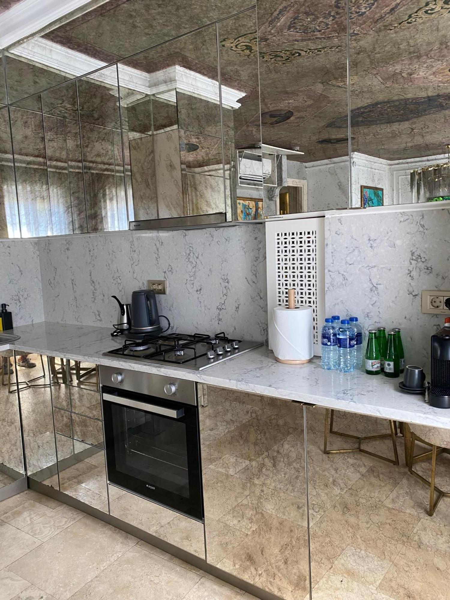 Ab Residences -Cihangir Luxury Antique Apartment Istanboel Buitenkant foto